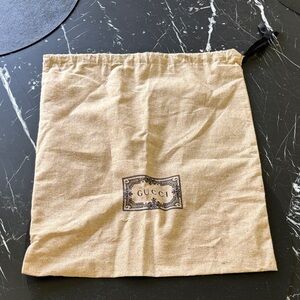 Gucci dust bag